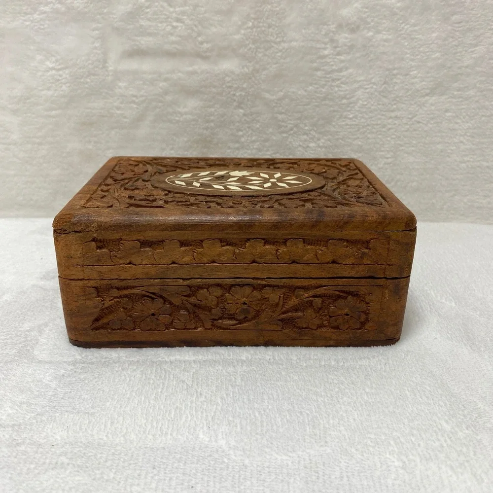 VTG Wooden Trinket Box Hand Carved Floral Inlay Jewelry Keepsake Storage
